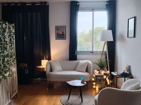 local professionnel disponible les weekends