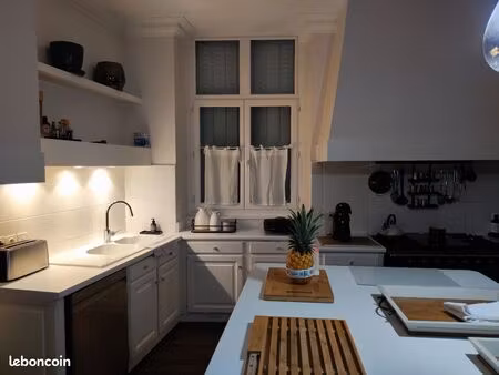 propriété de caractère – aile de château xixᵉ siècle avec parc  piscine et dépendances