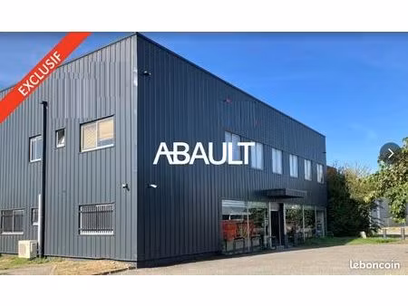 local d'activité 2 225 m²