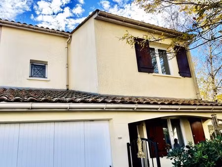 maison 4 pièces 85 m²