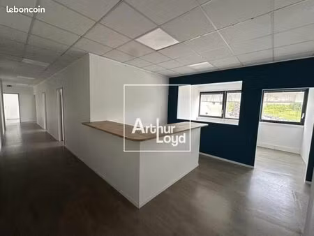 bureaux 352 m²