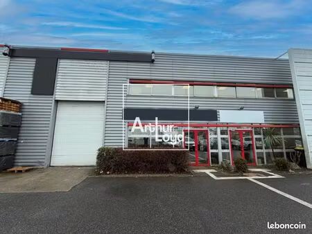 local industriel 523 m²