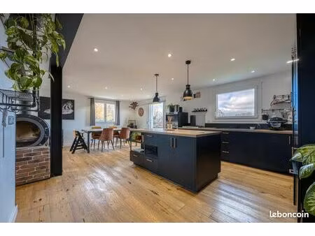 belle propriété familiale avec piscine & appartement indépendant