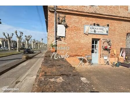 local commercial 75 m² grenade