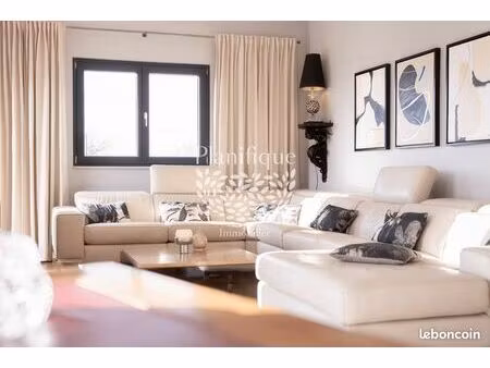 villa 6 pièces 183 m²