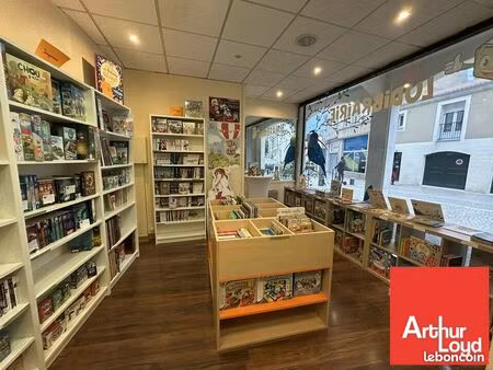 local commercial 80 m²