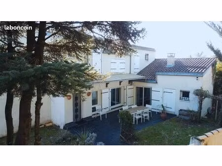à vendre : maison familiale
