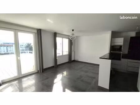 t4  85m2  romagny proche gare  lumineux  5ème sans vis-à-vis