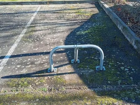 parking extérieur dans résidence sécurisée