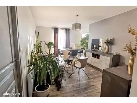 t5 bordeaux caudéran (quartier de l'église)