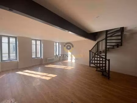 location appartement 5 pièces à bressuire (79300) : à louer 5 pièces / 168m² bressuire