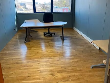 bureau à louer de 30m² - zone grand-epagny / sillingy