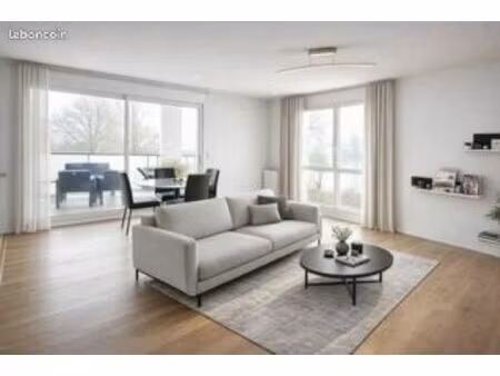 t3 de 76 m2 terrasse garage