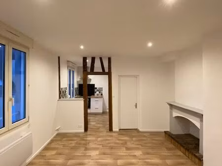 2 duplex centre ville laval