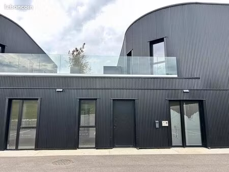 co-location local poisy 25m2