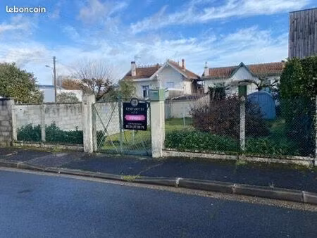 terrain de 319 m2 avec maison existante et projet d'extension