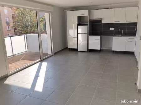 appartement 3 pièces 65 m²