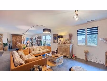 maison contemporaine de 144 m² à bayas