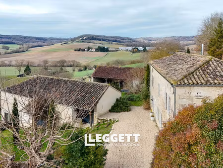 maison 6 pièce(s)  sainte-juliette