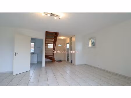 maison de 83 m² 4 pièces avec garage et jardin