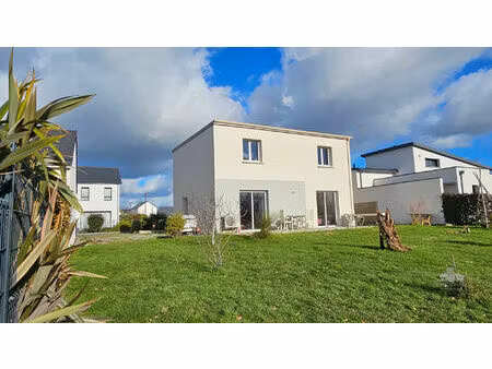 contemporaine dpe a de 4 ch + double garage dans le centre de sucé-sur-erdre