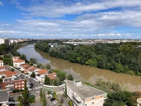 loue appartement meublé  vue exceptionnelle sur la garonne  parc boisé