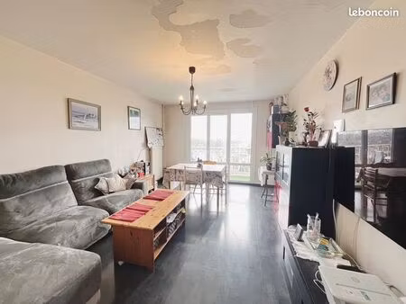 caluire-et-cuire – t3 lumineux avec balcon  ascenseur et stationnement