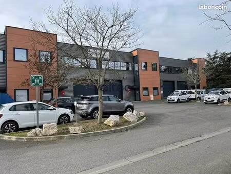 local bureaux 376 m²