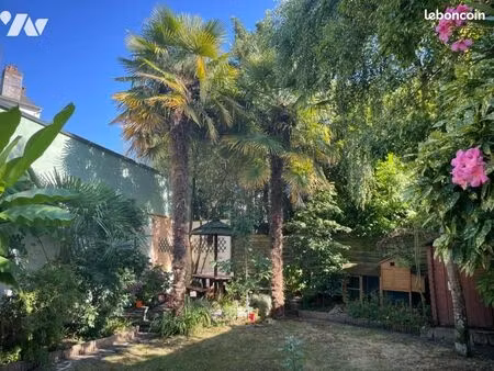 maison 6 pièces 230 m²