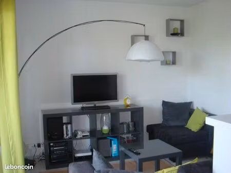 2 pièces  32 m2  590   disponible le 01/03/2026