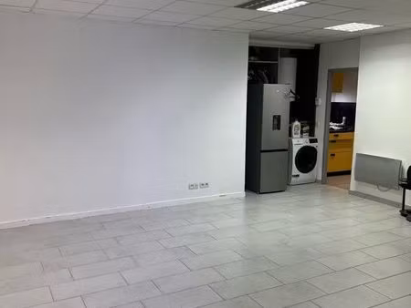 local commercial & entrepôt attenant