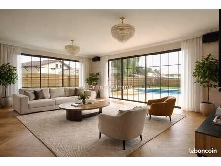 maison 5 pièces 215 m²