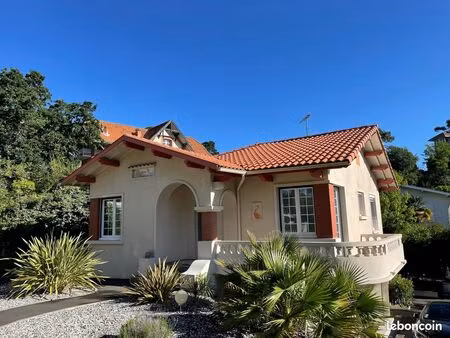 villa 3 suites - moins de 10min à pied de la plage