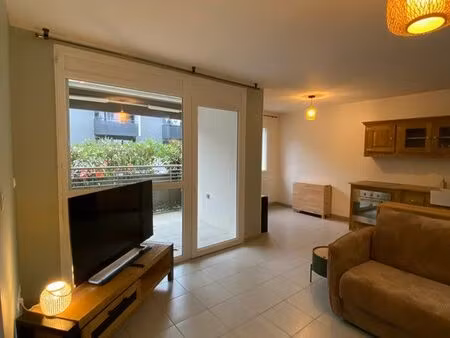 appartement 48 m2 avec terrasse et garage