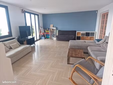 maison archamps au calme