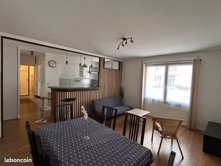 t2 meublé 46 m² – rénové – parking privatif couvert – proche transports