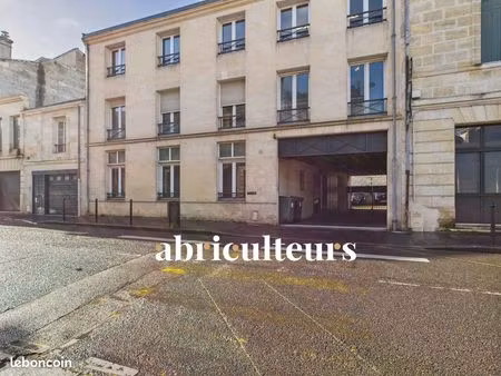 bureaux 99 m² bordeaux
