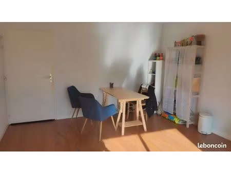 location cabinet paramédical