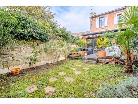 maison avec jardin au cœur de saint-genès