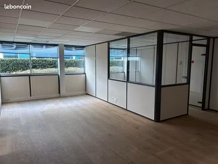bureaux 346 m²