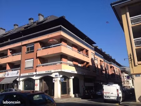 parking/box 1 pièce 15 m²