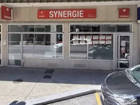 local commercial tout commerce