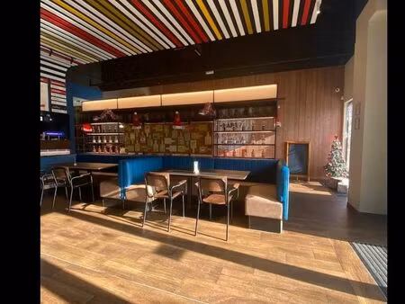 fonds de commerce 225m² zone: logey