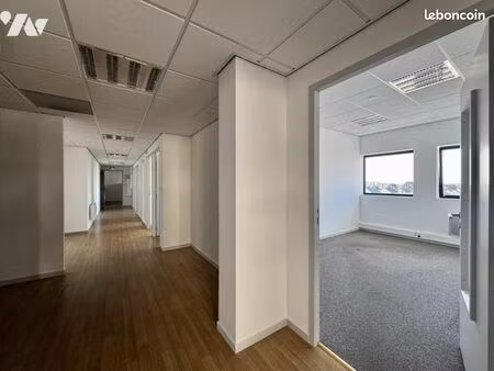 local d'activités nantes