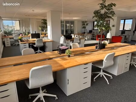 poste dédié au coworking emeraude - bordeaux rive droite - cenon