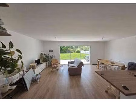 location maison à saint-genès-de-fronsac (33240) : à louer / 106m² saint-genès-de-fronsac