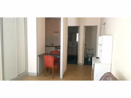 studio hypercentre avec mise à disposition de meubles