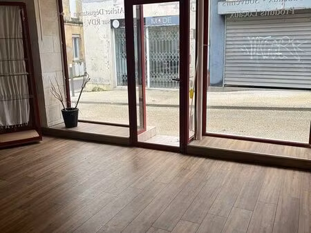 location local commercial