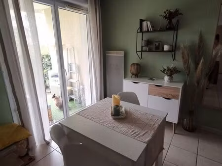 appartement t2 avec parking et piscine talence