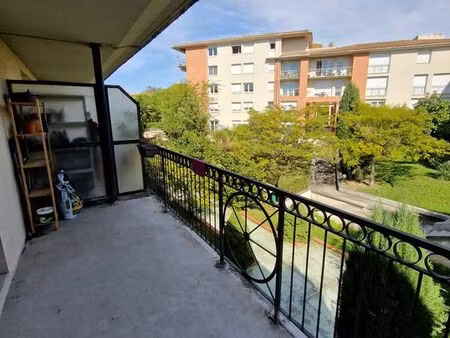 appartement t1 bis à louer - terrasse